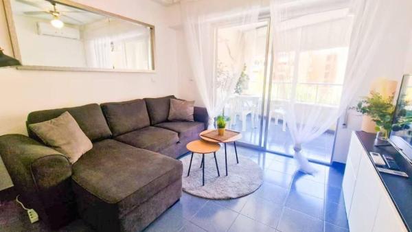 Venta de piso en Piso en Calle de Orihuela, El Molino, Torrevieja, Torrevieja
 photo 2