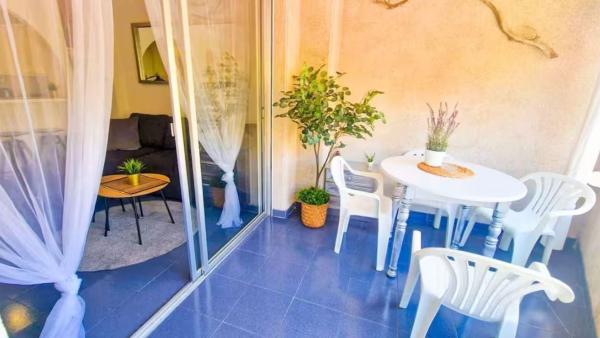 Venta de piso en Piso en Calle de Orihuela, El Molino, Torrevieja, Torrevieja
 photo 3
