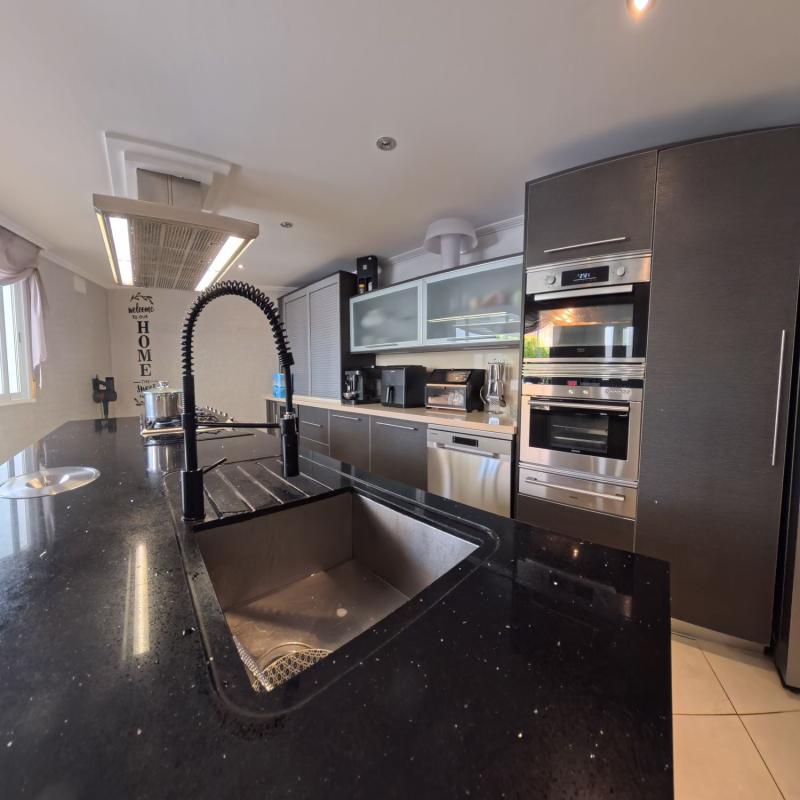 Properties for sale and rent in Spain photo 4