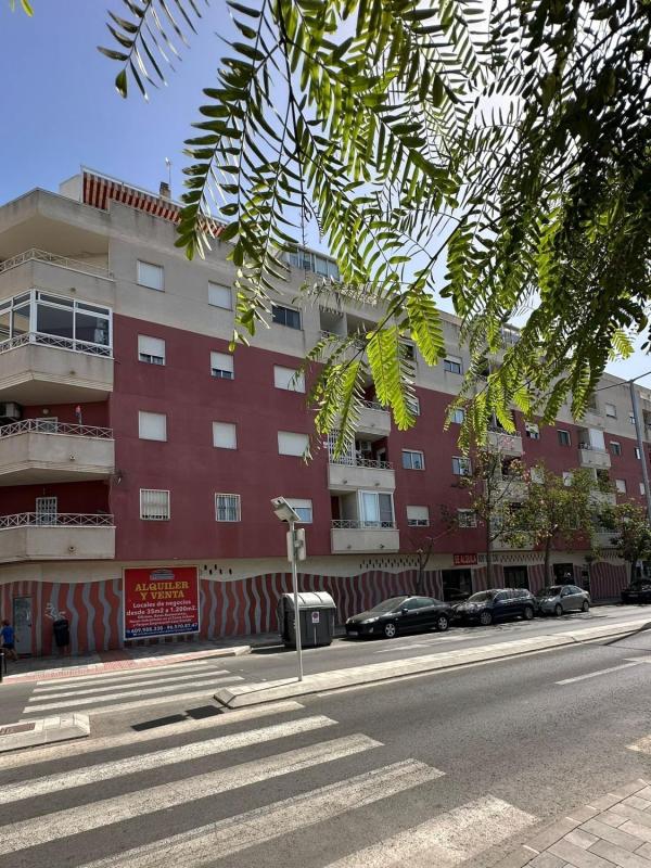 Venta de piso en Piso en Calle del Huerto, 49, Parque de las Naciones, Torrevieja, Torrevieja
photo 1