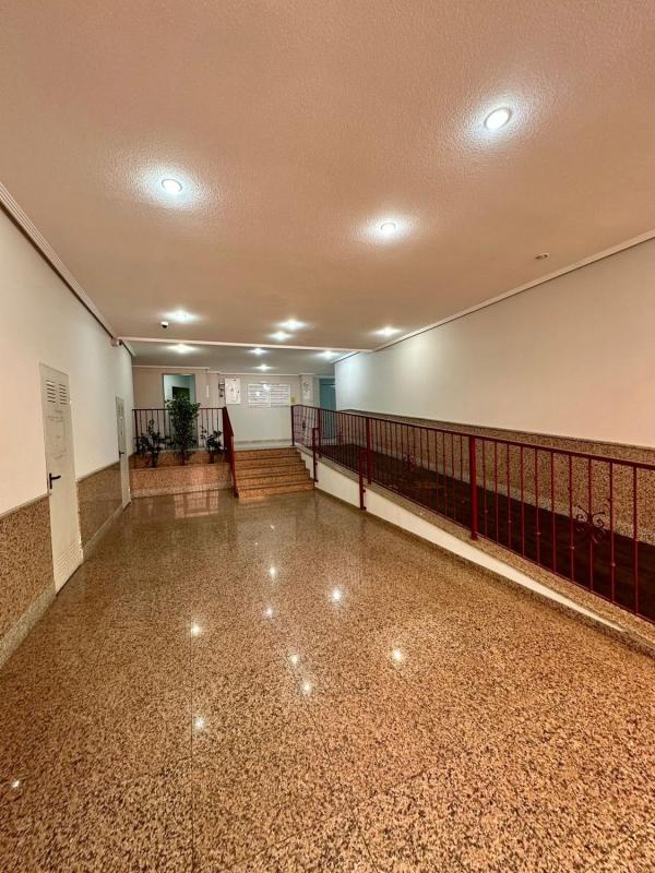 Venta de piso en Piso en Calle del Huerto, 49, Parque de las Naciones, Torrevieja, Torrevieja
photo 2