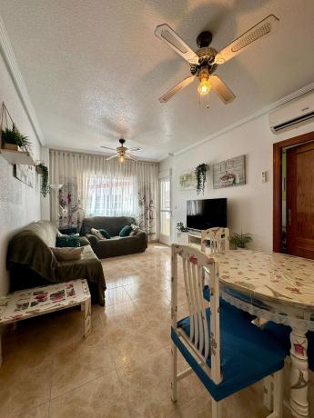 Venta de piso en Piso en Calle del Huerto, 49, Parque de las Naciones, Torrevieja, Torrevieja
 photo 4