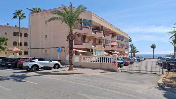 Venta de piso en Piso en Mil p Parcelas, Mil Palmeras, Pilar de la Horadada, Pilar de la Horadada
photo 1