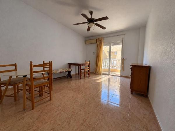 Venta de piso en Piso en Playa de los Locos, Torrevieja, Torrevieja
thumbnail 3