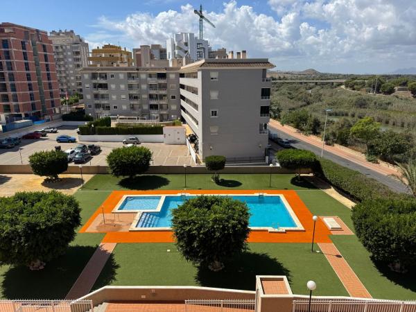 Sprzedaż mieszkania w Piso en Calle Jesús Lucas, 21, Puerto Deportivo, Guardamar del Segura, Guardamar del Segura
 photo 1