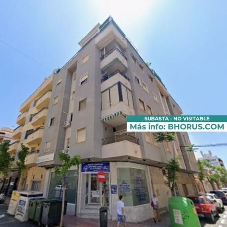 Venta de piso en Piso en Calle San Policarpo, Parque de las Naciones, Torrevieja, Torrevieja
 photo 1