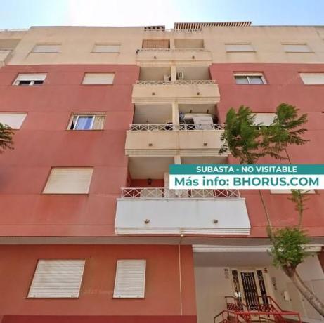 Venta de piso en Piso en Calle San Policarpo, Parque de las Naciones, Torrevieja, Torrevieja
 photo 1