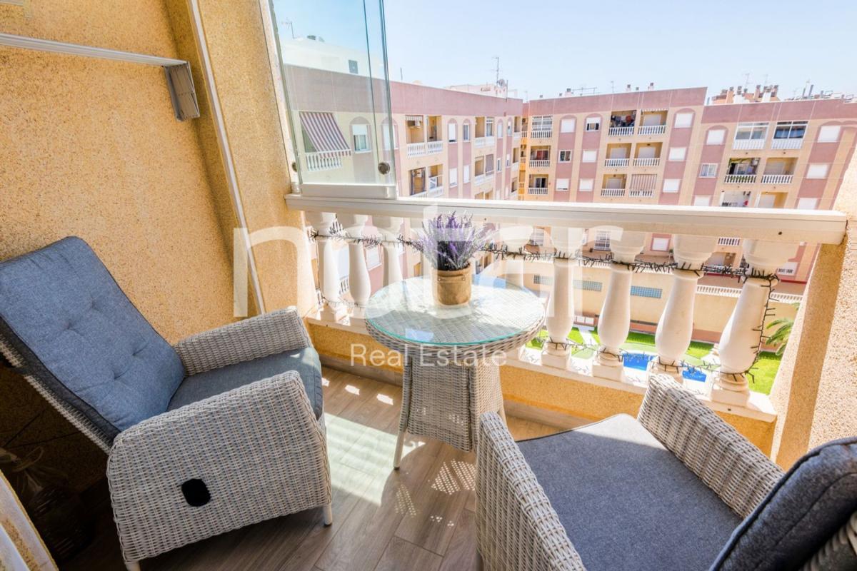 Venta de piso en Piso en Calle San Julián, Parque de las Naciones, Torrevieja, Torrevieja
photo 2