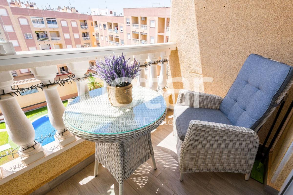 Venta de piso en Piso en Calle San Julián, Parque de las Naciones, Torrevieja, Torrevieja
photo 3