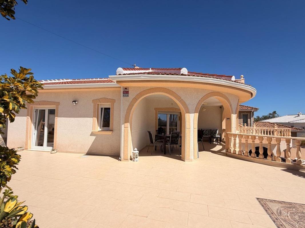 Properties for sale and rent in Spain photo 5