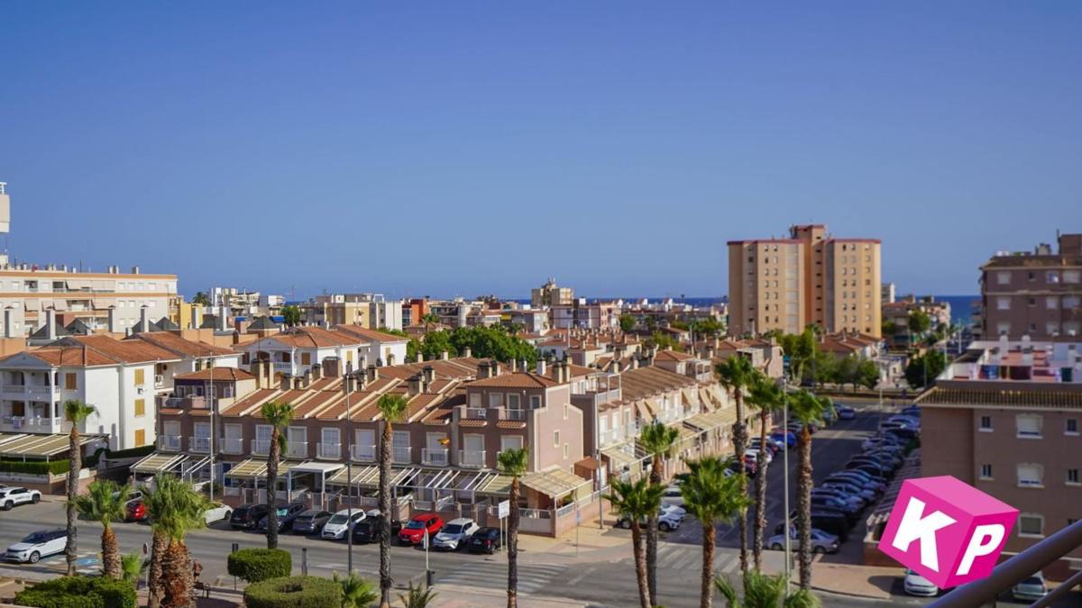Venta de piso en Piso en Avenida Zaragoza, Gran Playa, Santa Pola, Santa Pola
photo 3