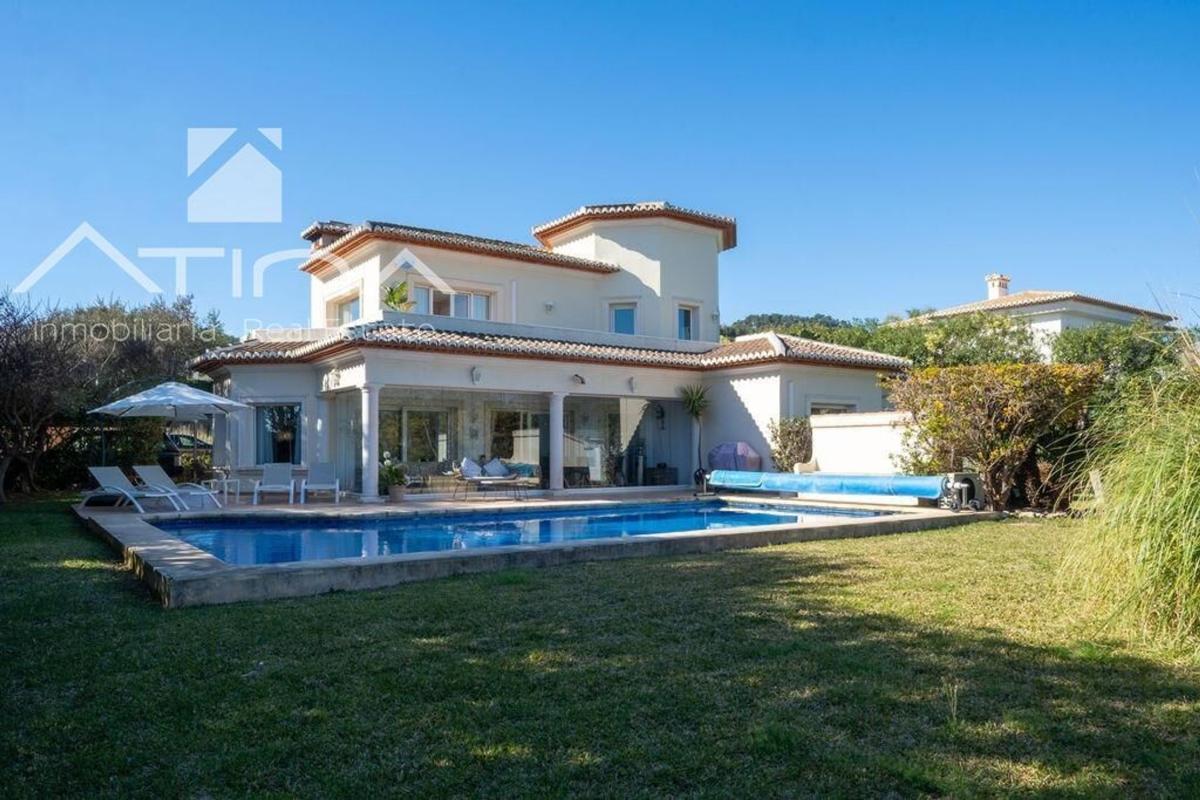 Propiedades en venta y alquiler en España photo 3