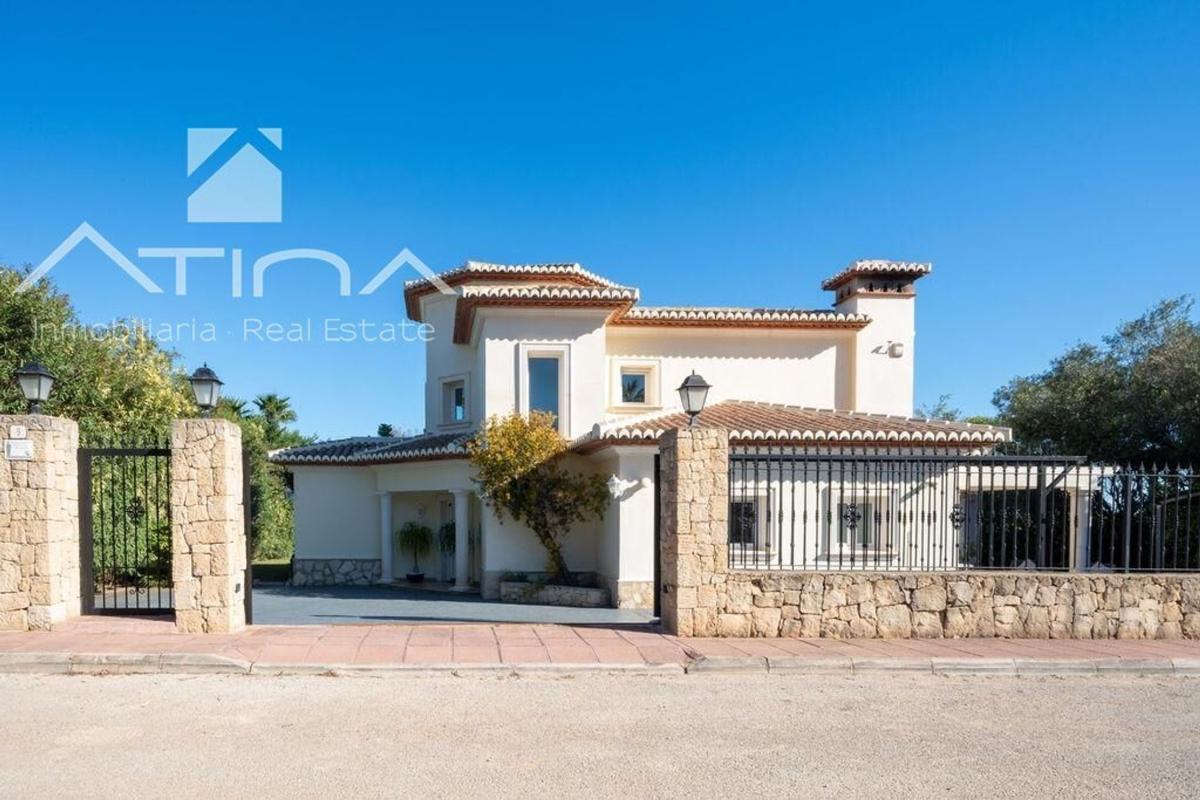 Propiedades en venta y alquiler en España photo 4
