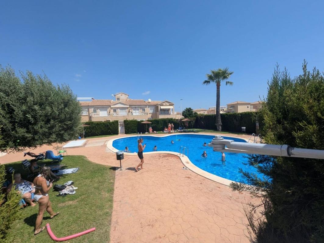 Propiedades en venta y alquiler en España photo 2