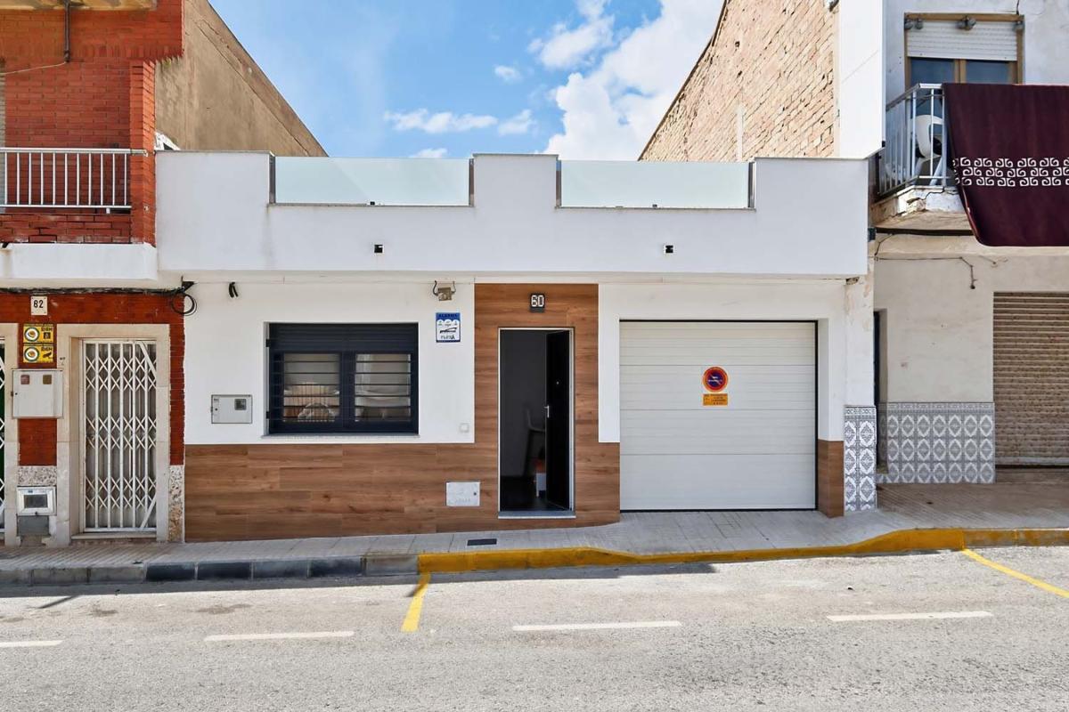 Propiedades en venta y alquiler en España photo 1