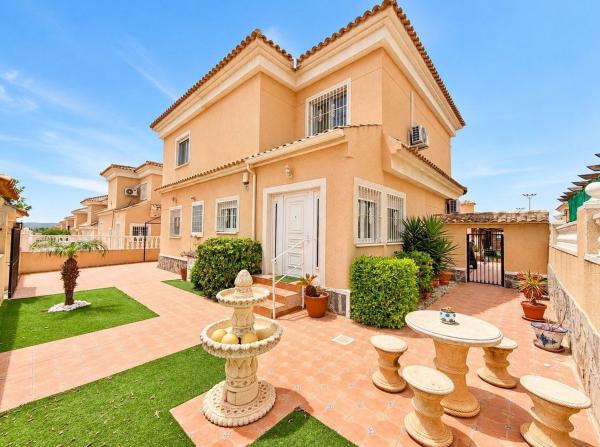 Casa o chalet independiente en La Marina, Elche / Elx thumbnail 3