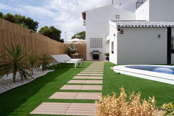 Chalet pareado en Calle la Falua, Punta Prima, Orihuela photo 2