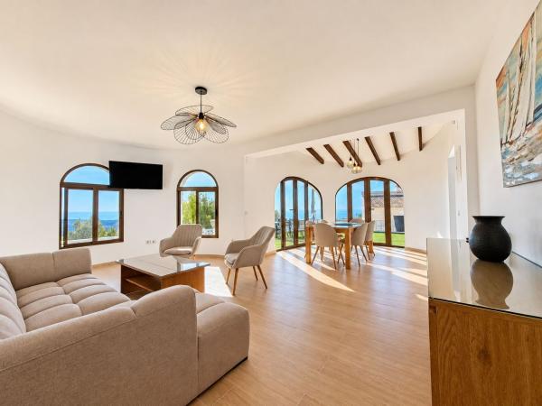 Частный шале на продаже в  Casa o chalet en Oltamar-Cucarres, Calpe, Кальпе photo 2