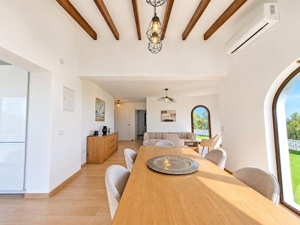 Частный шале на продаже в  Casa o chalet en Oltamar-Cucarres, Calpe, Кальпе photo 4