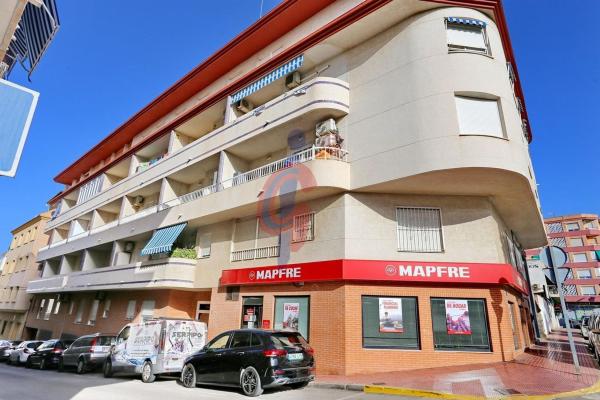 Sprzedaż mieszkania w Piso en Calle Arenes, 2, Zona Pueblo, Guardamar del Segura, Guardamar del Segura
 photo 1