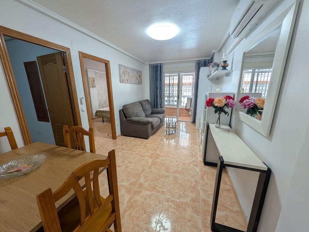 Продажа квартиры на Piso en Calle del Huerto, 54, Parque de las Naciones, Torrevieja, Торревьеха
photo 1