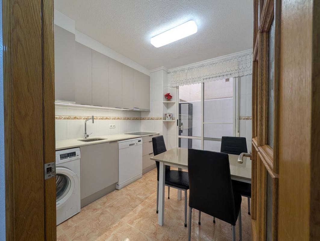 Продажа квартиры на Piso en Calle del Huerto, 54, Parque de las Naciones, Torrevieja, Торревьеха
photo 5