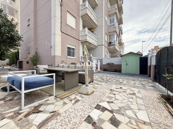 Venta de piso en Piso en Emilio Los, Nueva Torrevieja, Torrevieja, Torrevieja
photo 1