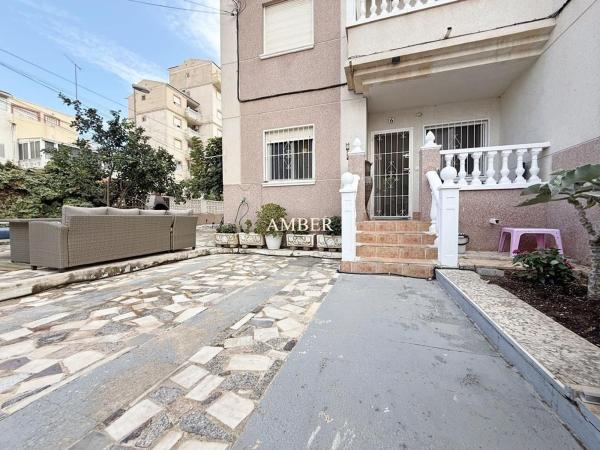 Venta de piso en Piso en Emilio Los, Nueva Torrevieja, Torrevieja, Torrevieja
thumbnail 2