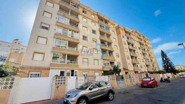 Venta de piso en Piso en Nueva Torrevieja, Torrevieja, Torrevieja
photo 1