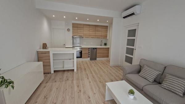 Sale of flat in Piso en Reina Victoria-Miguel Hernández, Elche / Elx, Elche / Elx
photo 1