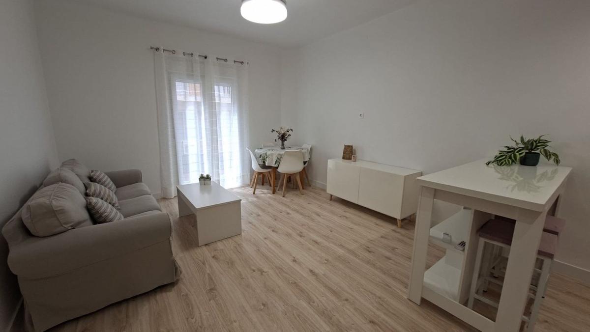Sprzedaż mieszkania w Piso en Reina Victoria-Miguel Hernández, Elche / Elx, Elche / Elx
 photo 2