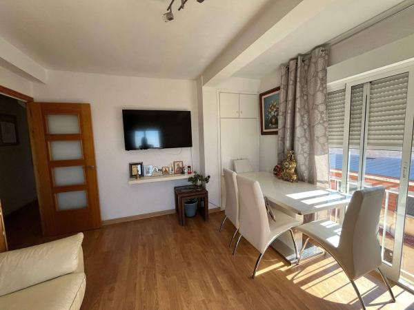 Sale of flat in Piso en Calle Aurelio Coquillat Pascual, Reina Victoria-Miguel Hernández, Elche / Elx, Elche / Elx
thumbnail 2