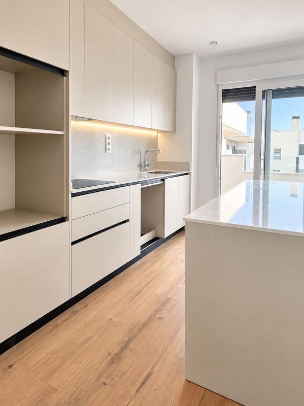 Venta de piso en Piso en Calle Tonico Sansano Mora, 1, Sector V-El Canal, Elche / Elx, Elche / Elx
photo 3