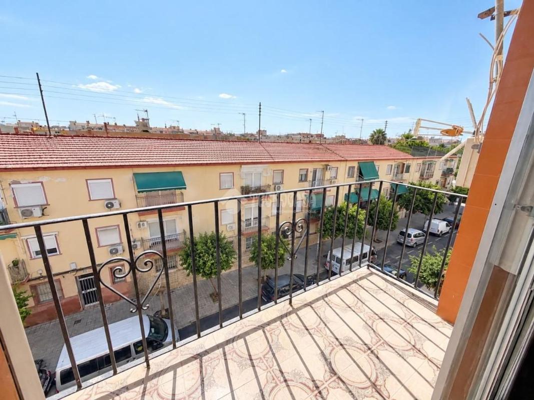 Venta de piso en Piso en Calle Eduardo Langucha, Ciudad de Asís, Alicante / Alacant, Alicante / Alacant
 photo 2