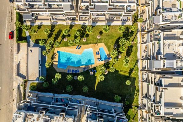 Sale of flat in Piso en Zona Lago - Los Almendros, Orihuela, Orihuela
 photo 3