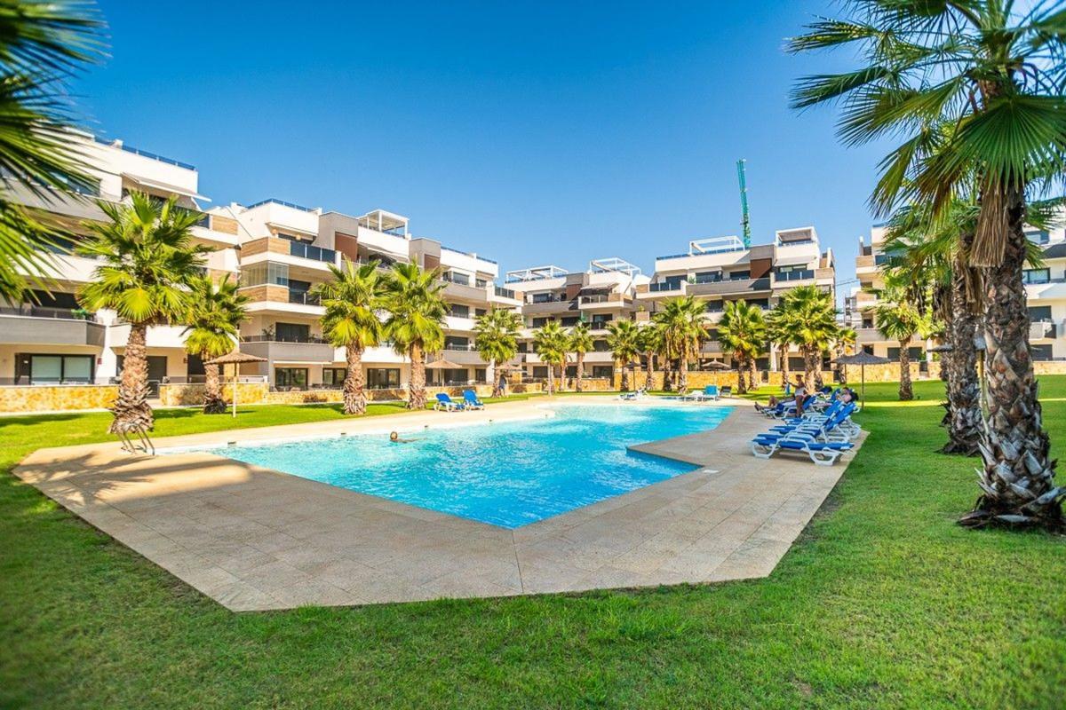 Sale of apartment in Piso en Zona Lago - Los Almendros, Orihuela, Orihuela
photo 5