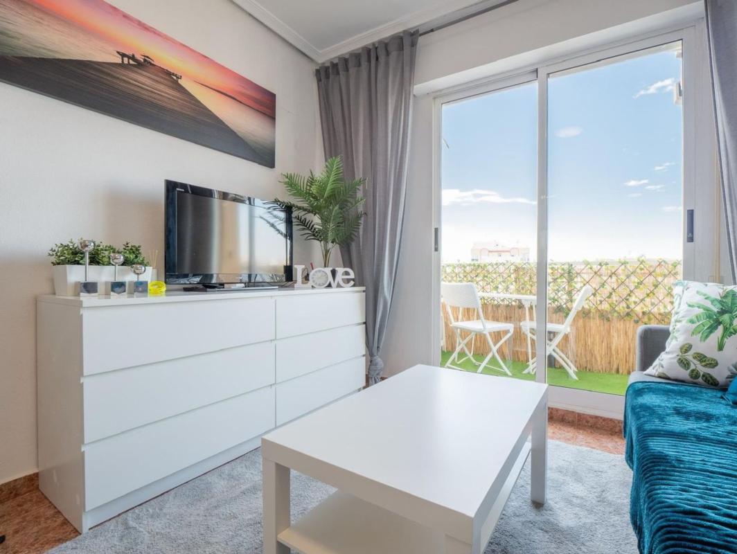 Venta de piso en Piso en Avenida Habaneras - Curva de Palangre, Torrevieja, Torrevieja
 photo 4