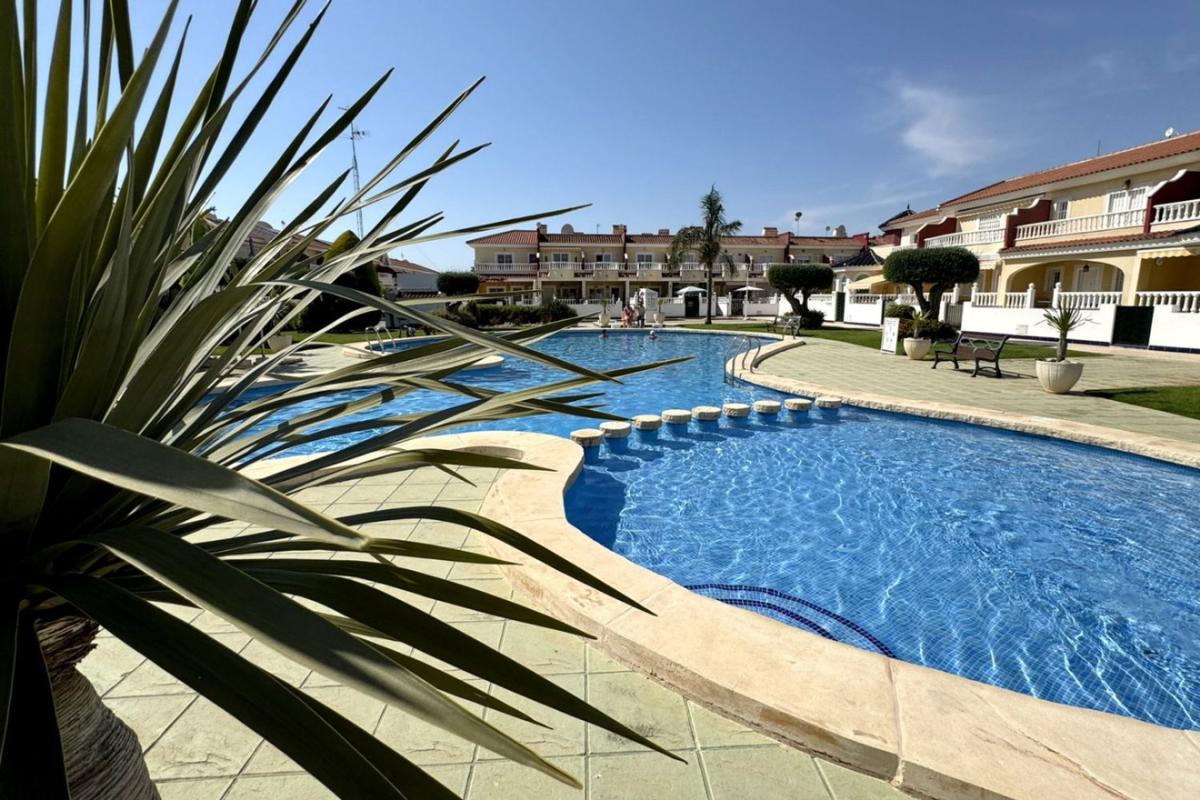 Properties for sale and rent in Spain photo 2