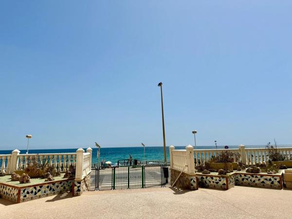 Venta de piso en Piso en Playa de los Locos, Torrevieja, Torrevieja
thumbnail 3