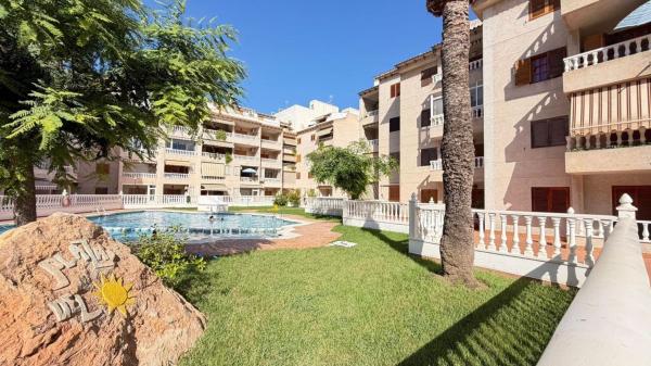 Venta de piso en Piso en Playa de los Locos, Torrevieja, Torrevieja
thumbnail 2
