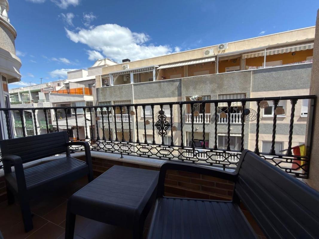 Venta de piso en Piso en Avenida Habaneras - Curva de Palangre, Torrevieja, Torrevieja
photo 2