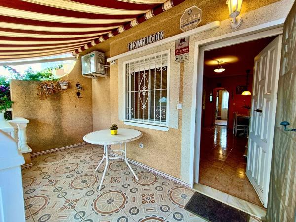 Chalet adosado en Calle las Mimosas, Gaspar Perrelló, Torrevieja photo 4