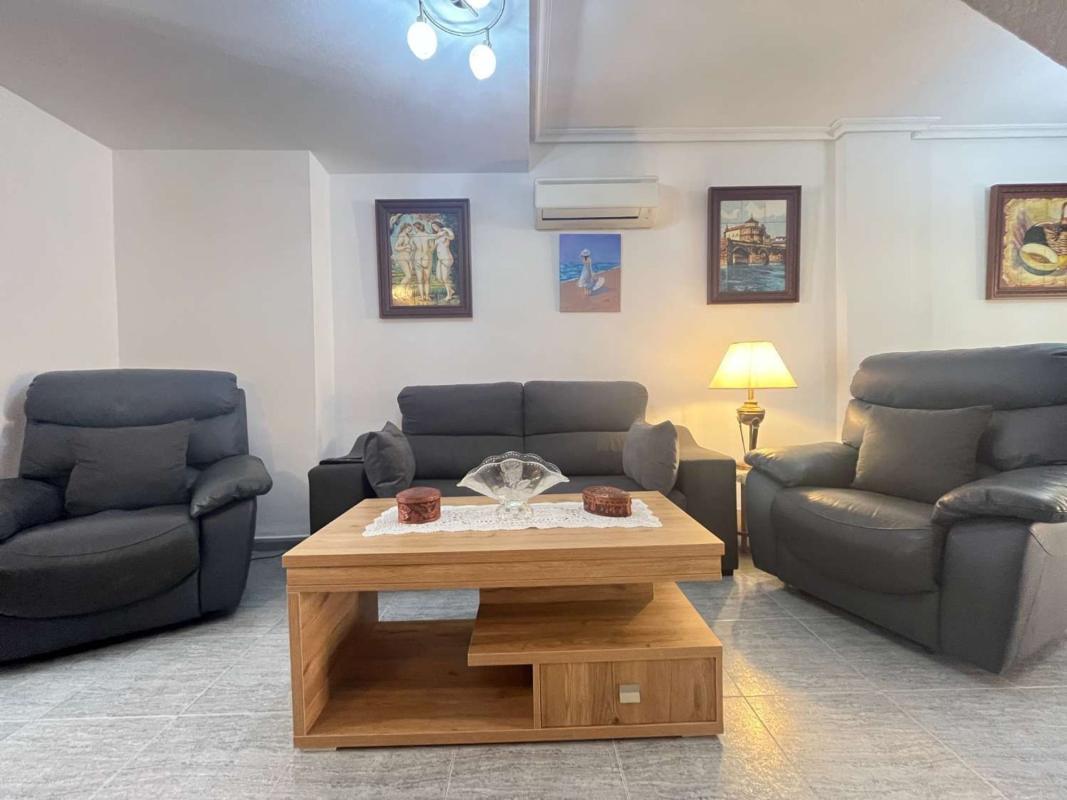 Properties for sale and rent in Spain photo 5