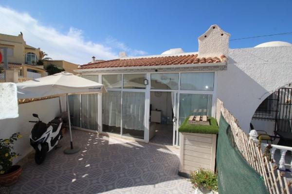 Chalet pareado en Calle Espronceda, Las Filipinas, Orihuela thumbnail 2