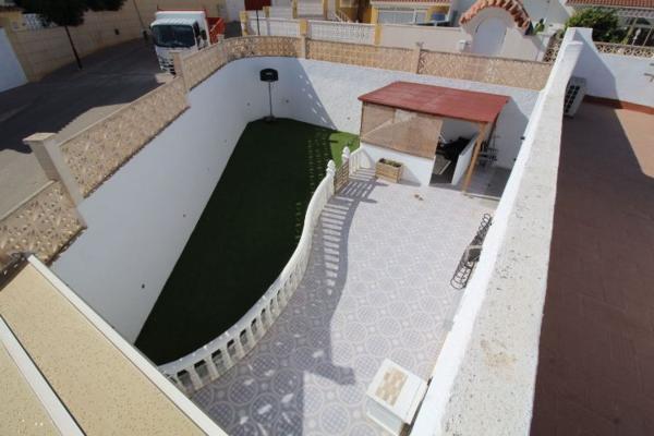 Chalet pareado en Calle Espronceda, Las Filipinas, Orihuela thumbnail 3