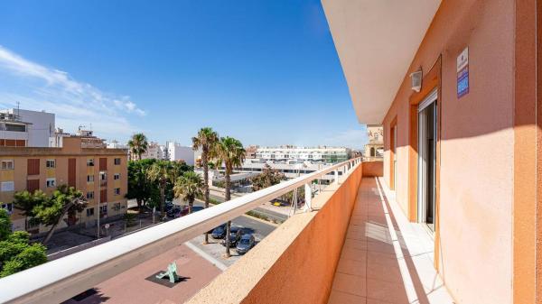 Sprzedaż mieszkania w Piso en Calle de Orihuela, 84, El Molino, Torrevieja, Torrevieja
photo 1