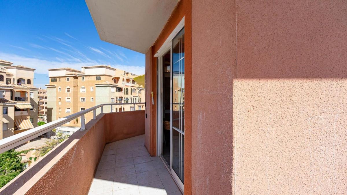 Venta de piso en Piso en Calle de Orihuela, 84, El Molino, Torrevieja, Torrevieja
photo 2