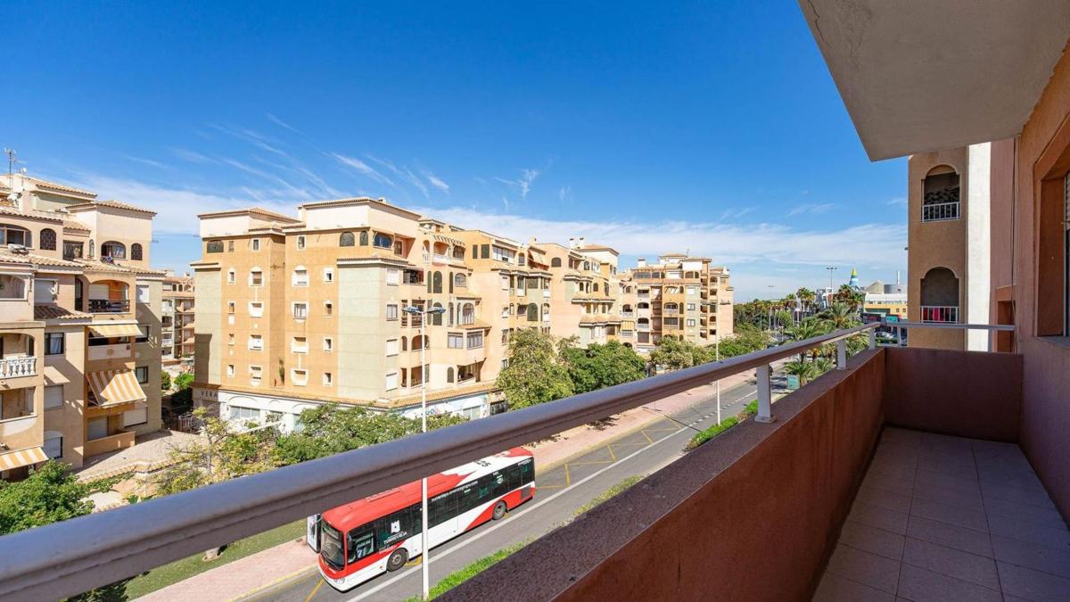 Venta de piso en Piso en Calle de Orihuela, 84, El Molino, Torrevieja, Torrevieja
photo 5