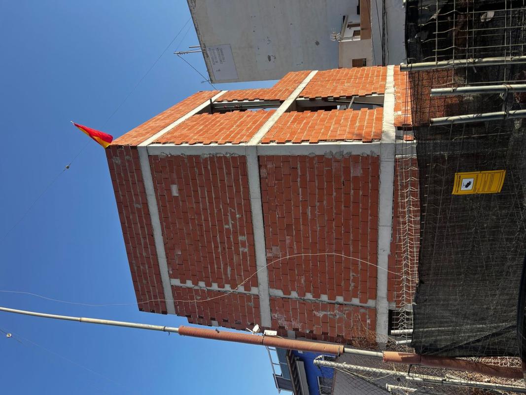 Edificio de 320m2 en venta en Alicante / Alacant photo 3