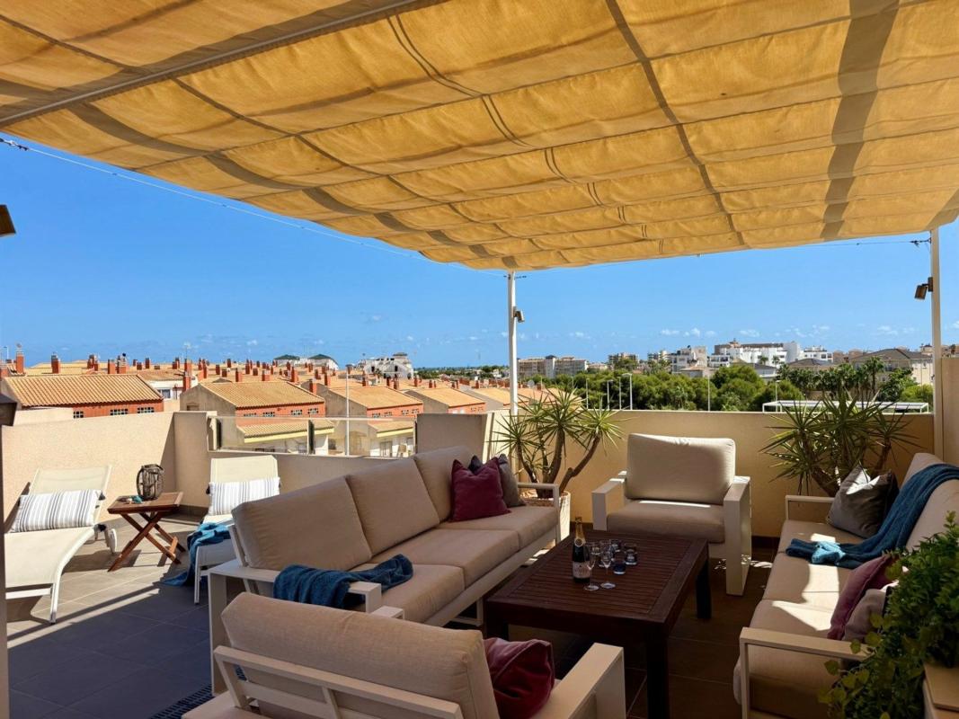 Venta de piso en Piso en Calle Naranjo, La Zenia, Orihuela, Orihuela
photo 1